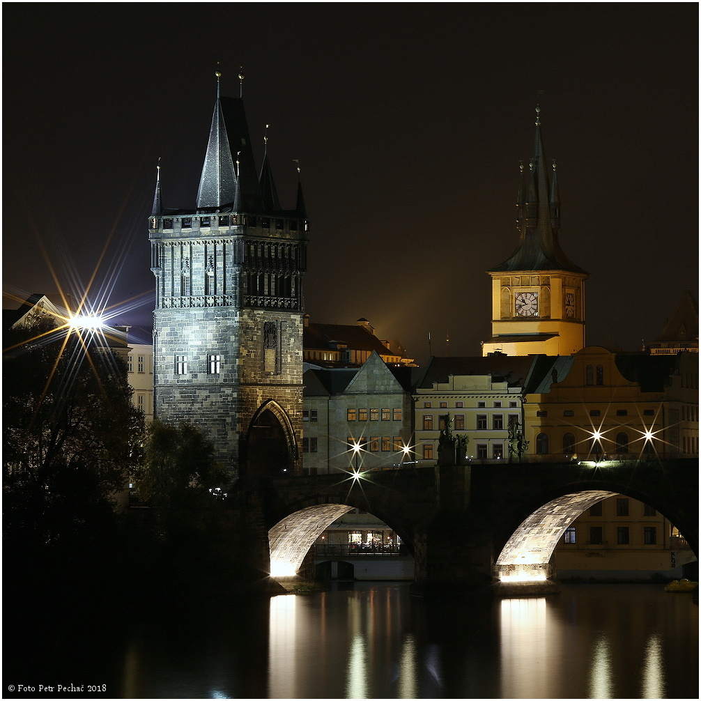 Noční Praha - Staroměstská mostecká věž